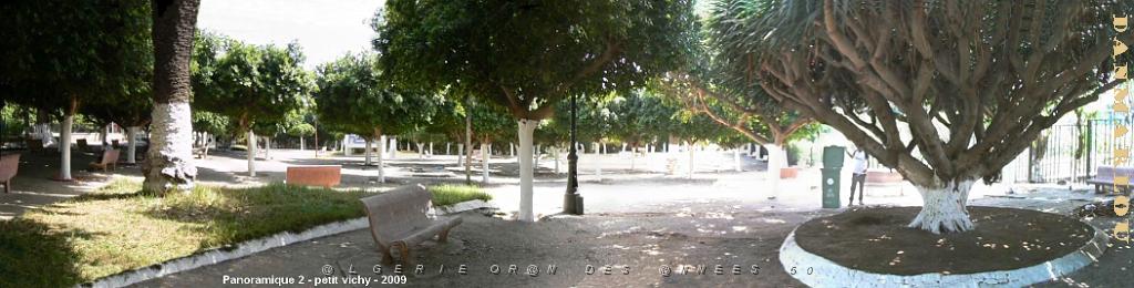 ORAN 2009 pano le petit Vichy 02.jpg
